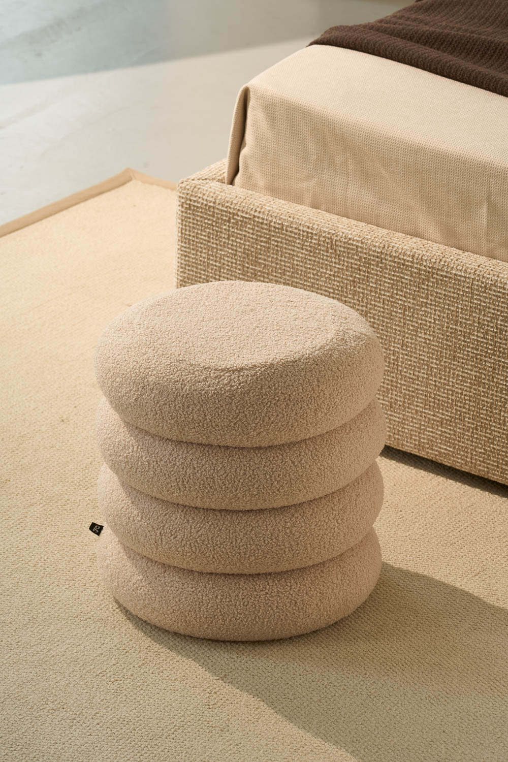 Goossens Beignet Kleinmeubel Stof - 8260070-goossens-beignet-kleinmeubel-stof-02