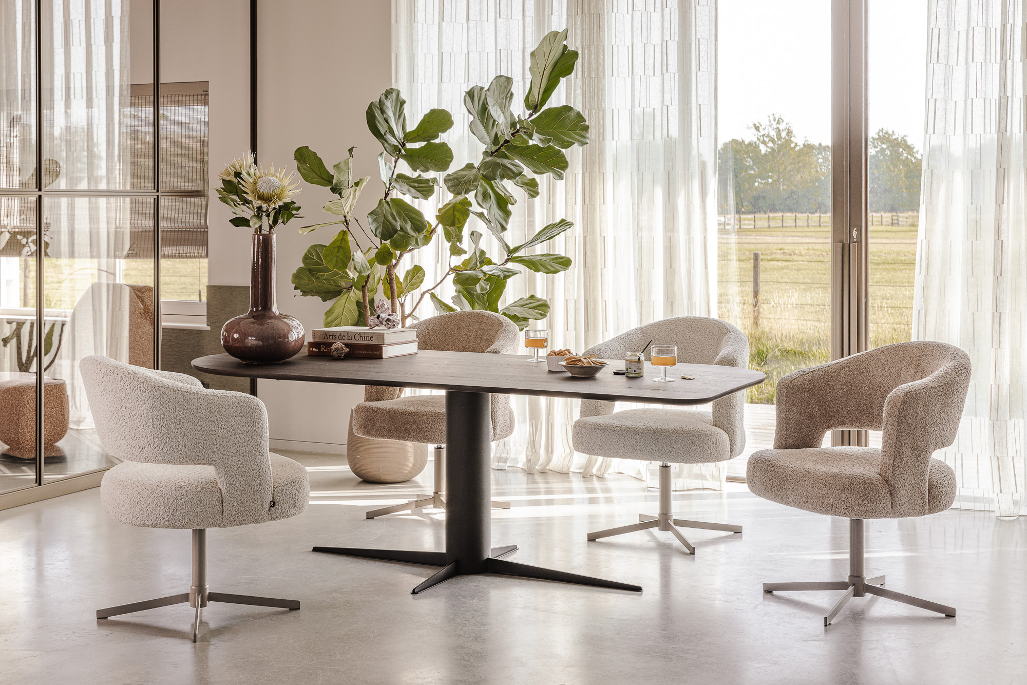 Goossens Levi Eettafel Eiken Bruin - 8262070-goossens-levi-eettafel-eiken-bruin-01