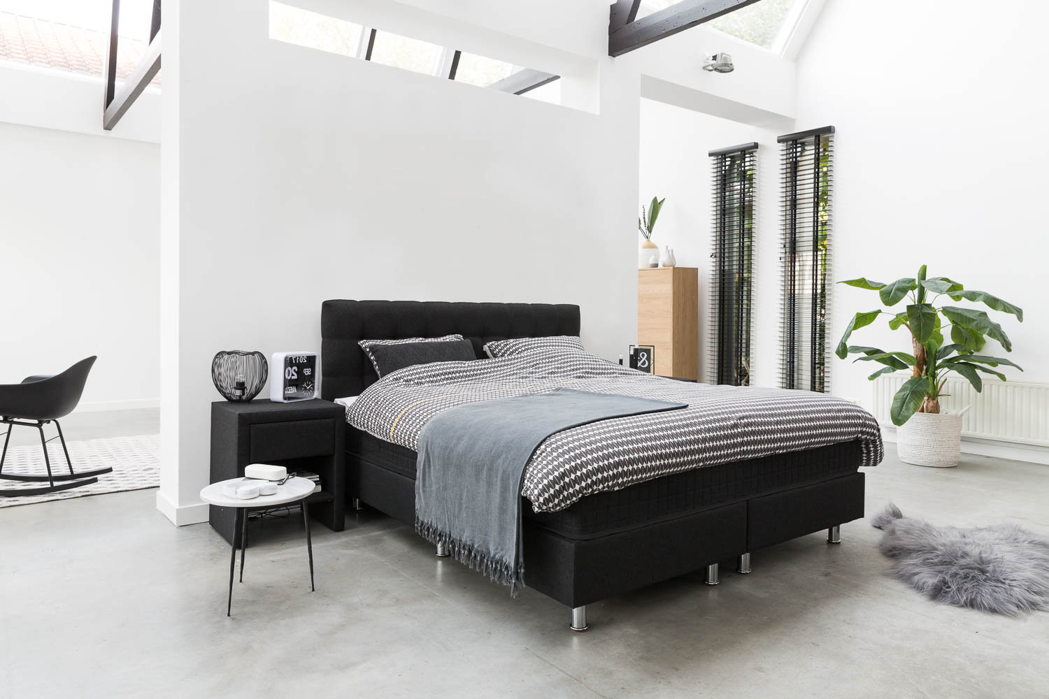 Gespiegeld - 8171700-01-gespiegeld